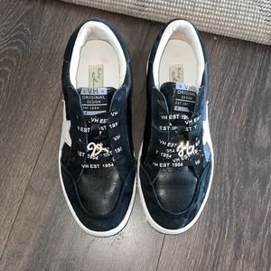 VH Sneakers